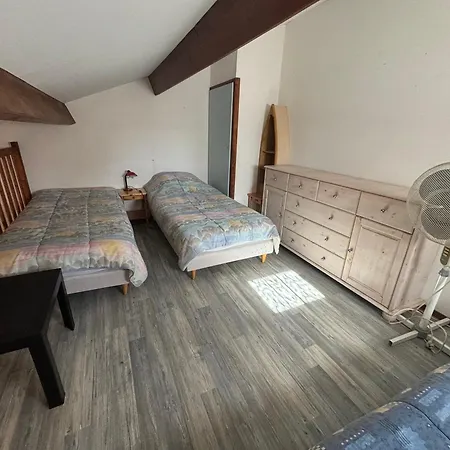 Casa de Férias Maisonnette Hameau Des Pins